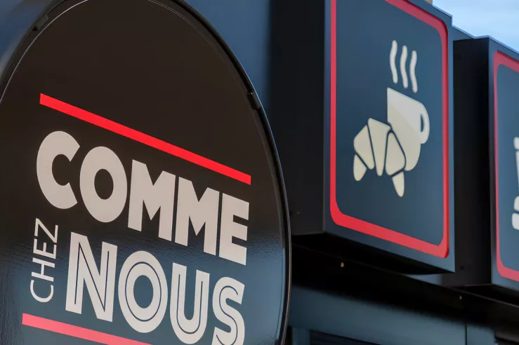 Comme Chez Nous